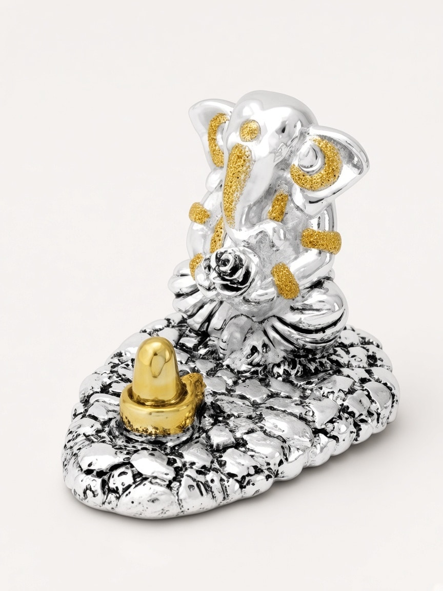 Italian silver covering idol of Pindi Ganesha